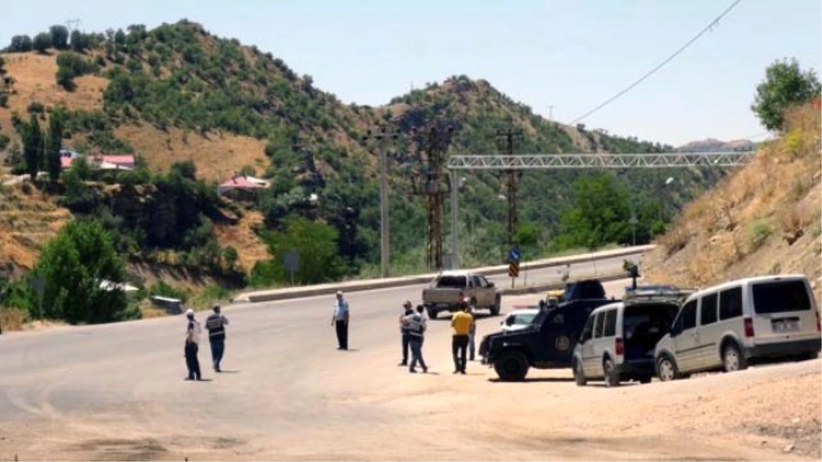 Tunceli\'de PKK Bombası Son Anda Fark Edildi, Facia Önlendi