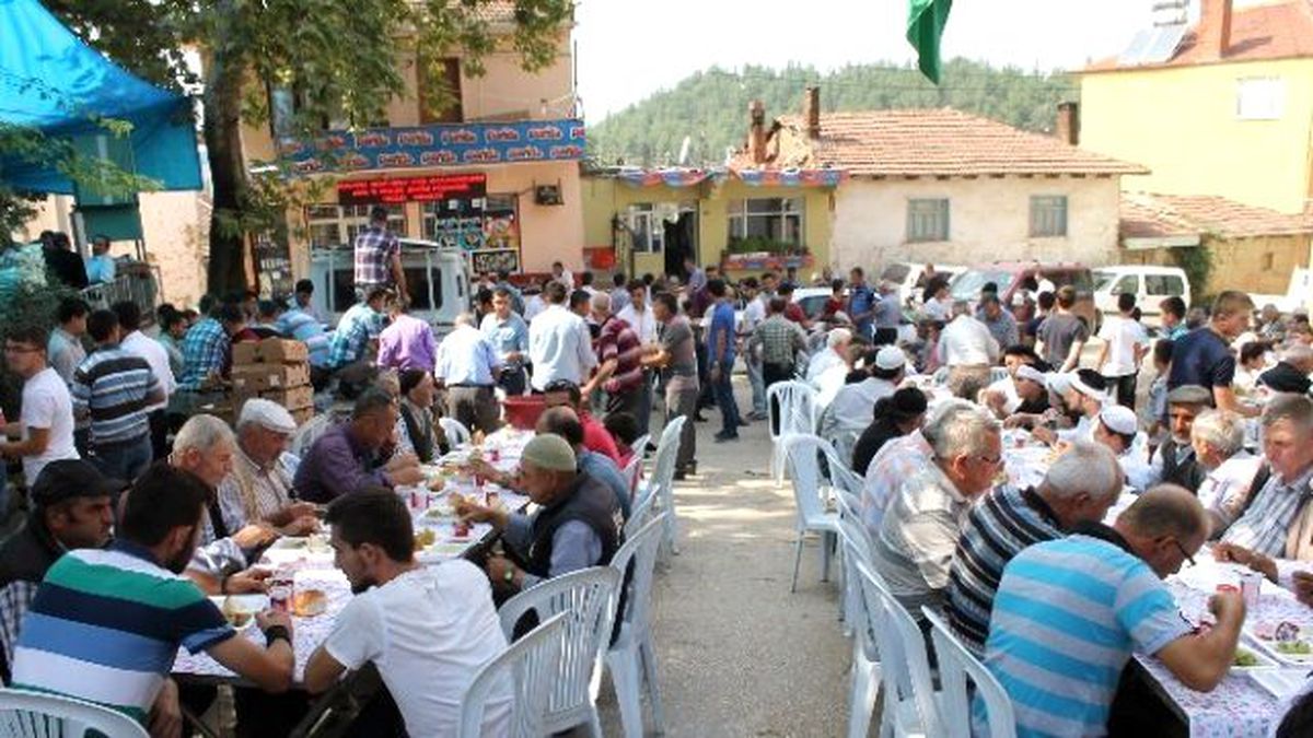 Yeşil Hoca Anıldı