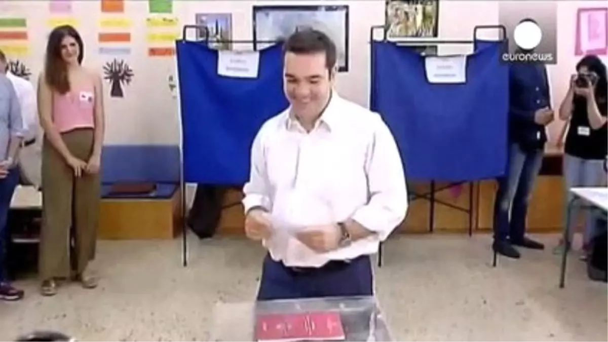 Yunanistan Erken Genel Seçimlerinde Liderler Oylarını Kullandı