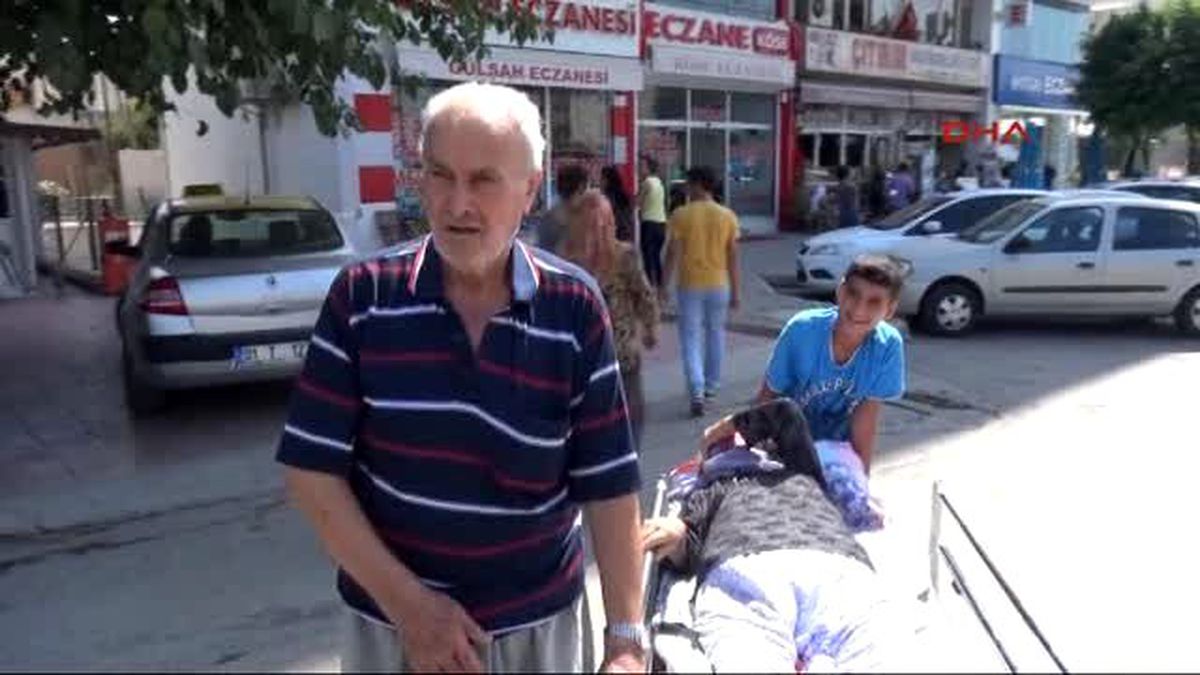 Bulvarda Sedye ile Hasta Nakli