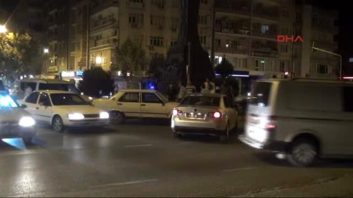 Adıyaman\'da, 3 Otomobilin Karıştığı Zincirleme Kazada 1 Kişi Yaralandı.
