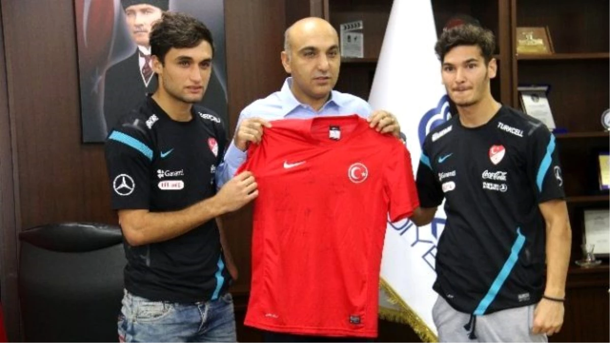 Ampute Futbol Takımı\'ndan Başkan Kerimoğlu\'na Teşekkür Ziyaret
