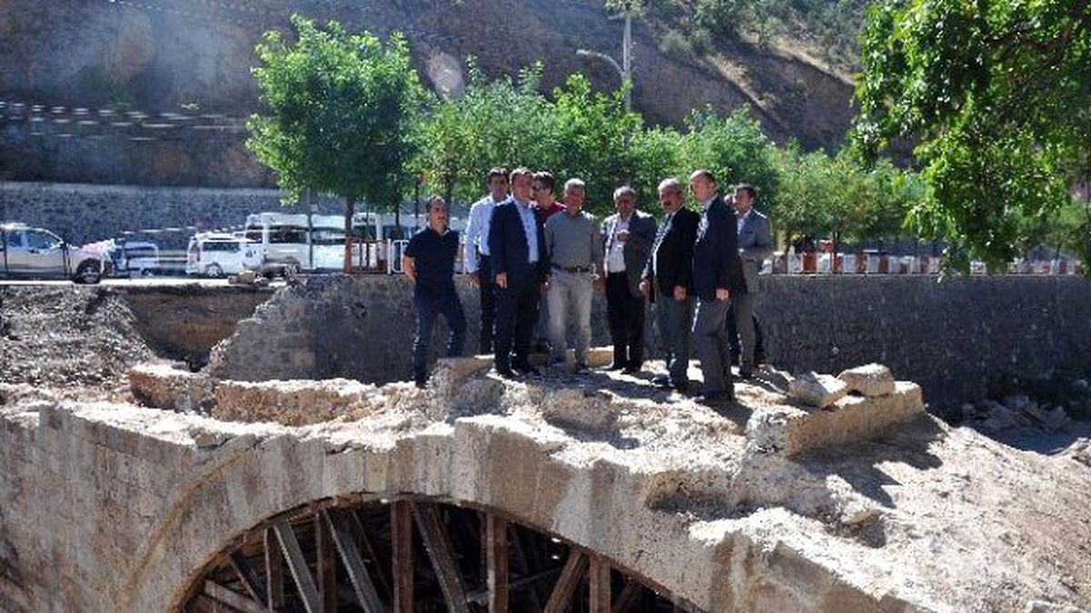 Başkan Çimen Restorasyon Çalışmalarını İnceledi