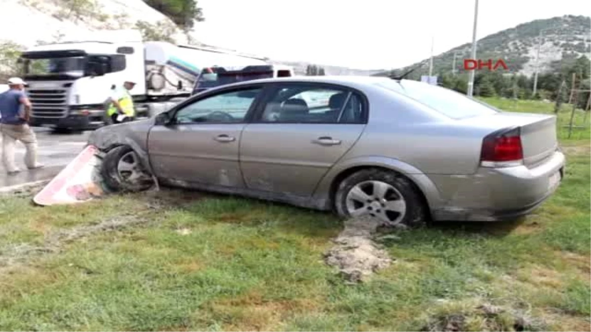 Burdur Refüje Çıkan Otomobilde 2 Yaralı