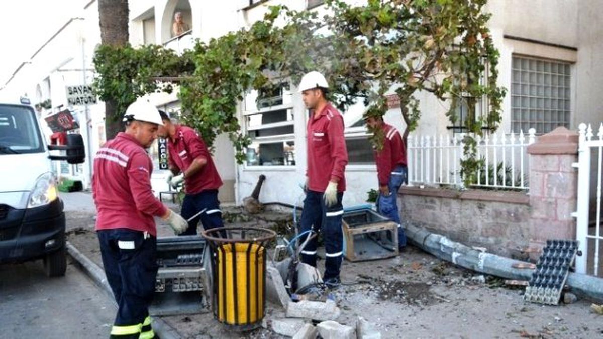Dikkatsiz ve Hız Meraklısı Sürücüler Kamu Mallarına da Zarar Veriyor