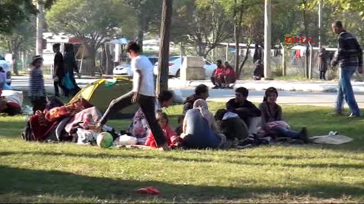 Edirne Suriyelilerin Sarayiçi?nde Bekleyişi Devam Ediyor