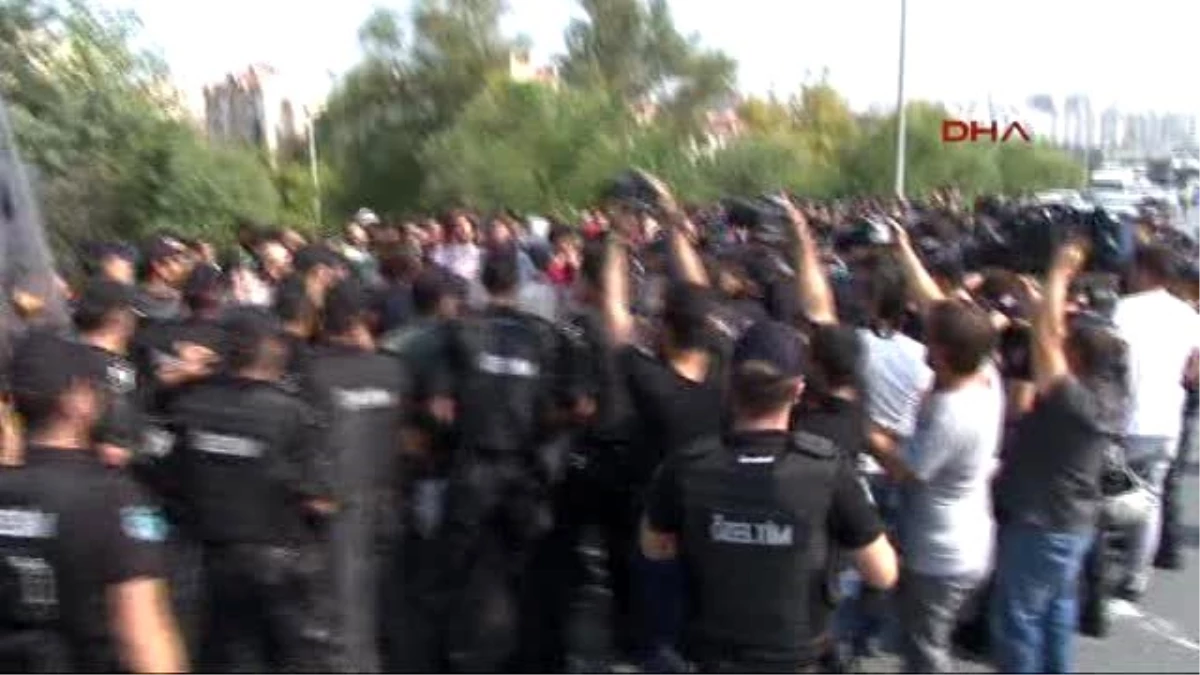 Edirne\'ye Yürümek İsteyen Sığınmacılara Kalkanlı Müdahale