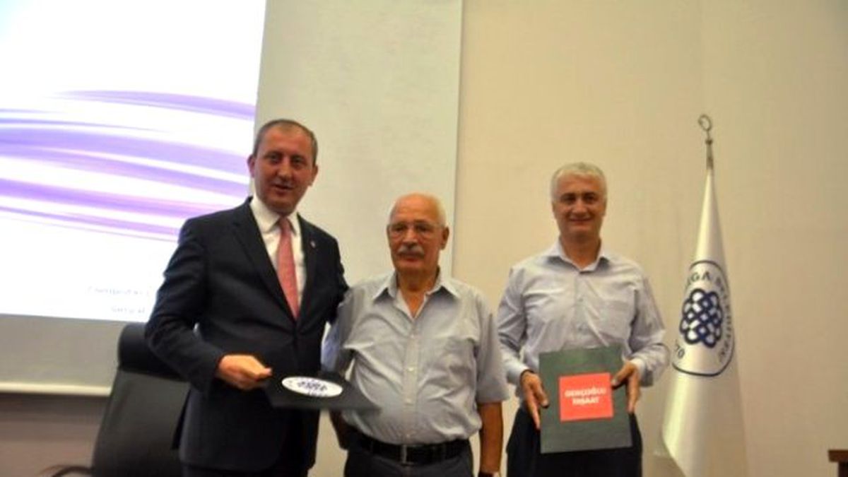 Gençoğlu Ailesinden Biga\'ya Sağlık Ocağı ve Okul Bağışı