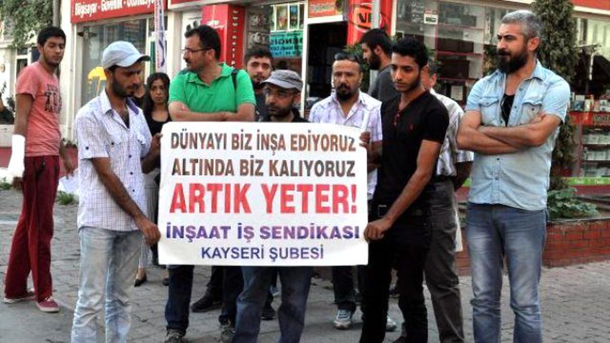 İşçilerden \'Ücret\' Eylemi