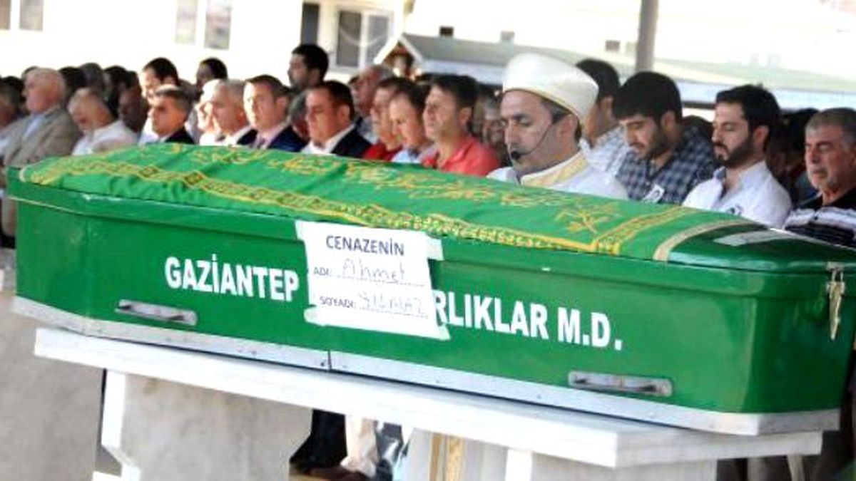 Kazada Ölen Eski Belediye Başkanı Defnedildi
