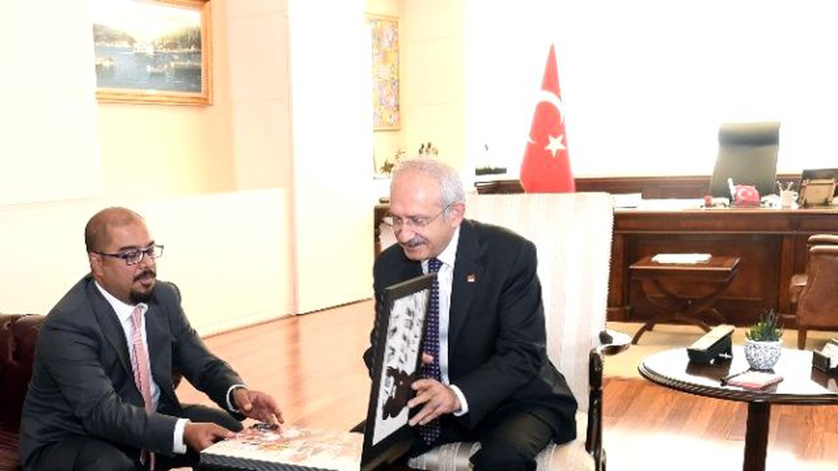 Kılıçdaroğlu, Foto Muhabirleriyle Görüştü