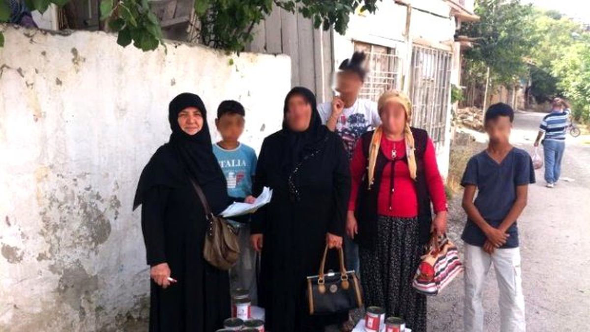Kızılay, İhtiyaç Sahibi Aileleri Bu Bayram da Unutmadı