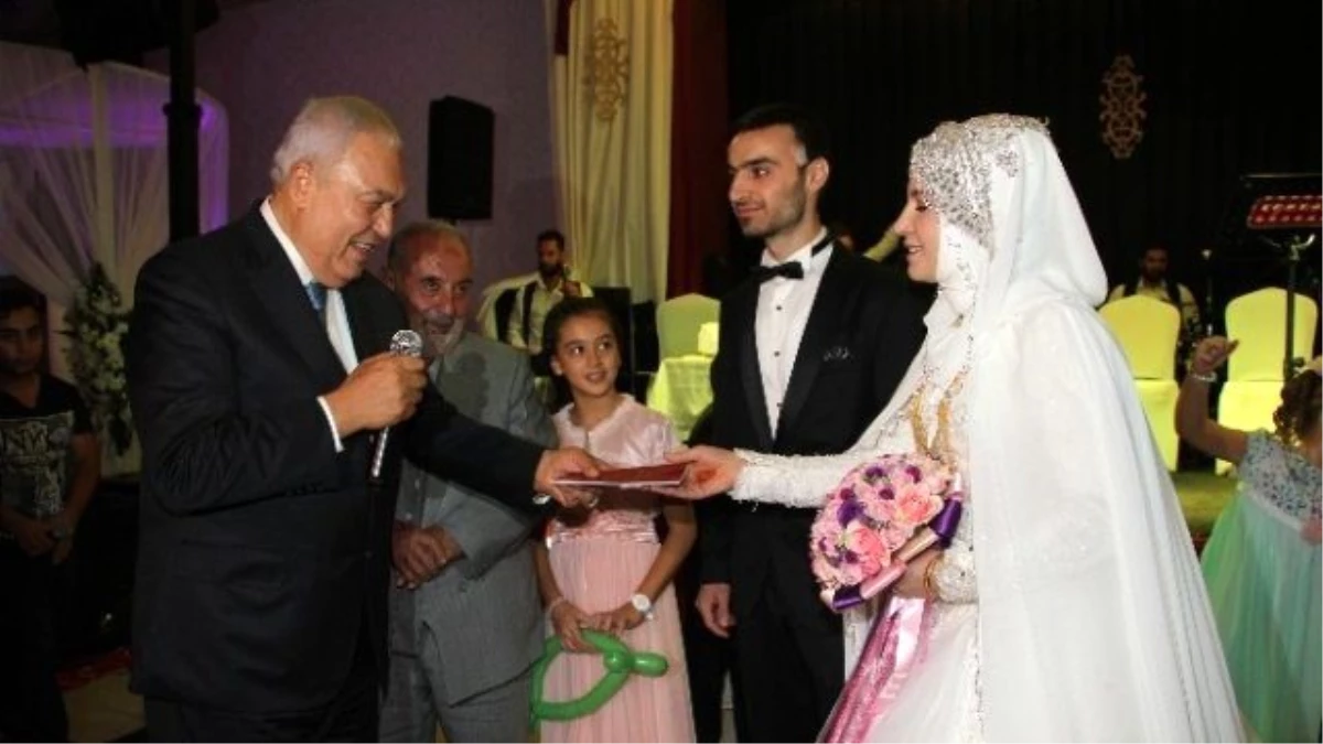 Mbtg Başkanı Aydın\'ların Oğlunun Düğünü Siyaset, İş ve Sanayicileri Buluşturdu