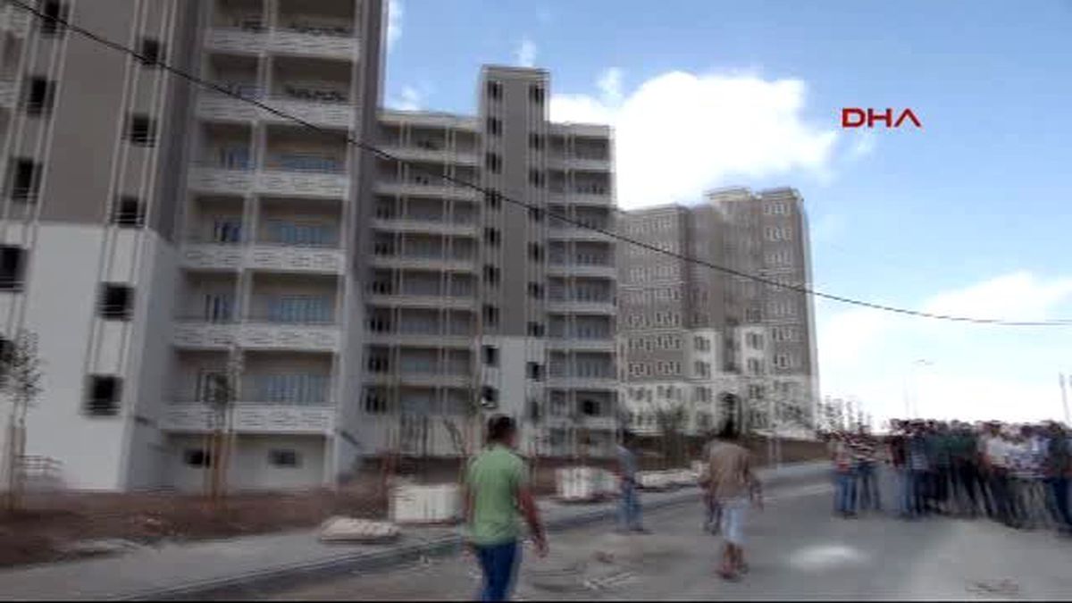 Şanlıurfa İnşaat İşçilerinden Eylem