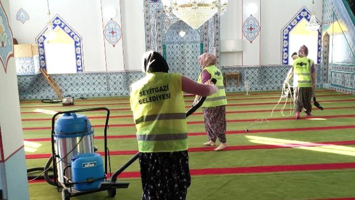 Seyitgazi\'de Bayram Hazırlığı