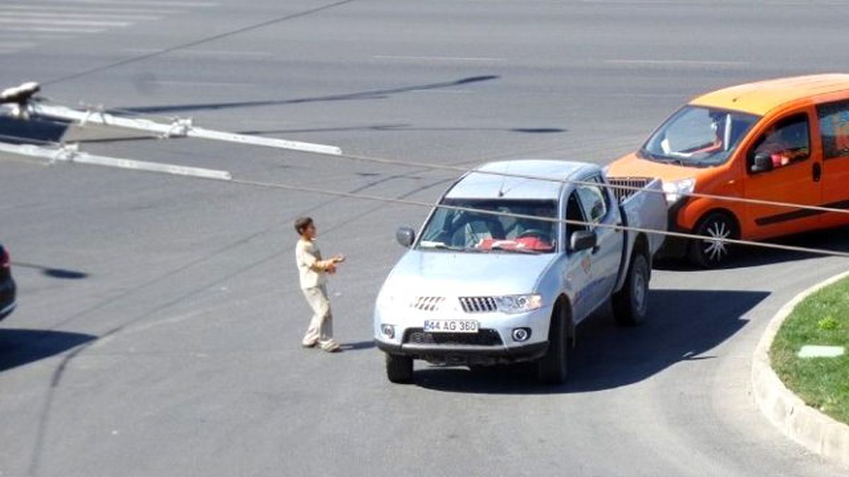Suriyeli Çocuklar, Canlarını Tehlikeye Atıyor