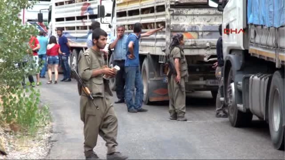 Tunceli\'de Öldürülen 4 Teröristten Biri Yol Keserken Görüntülenmiş