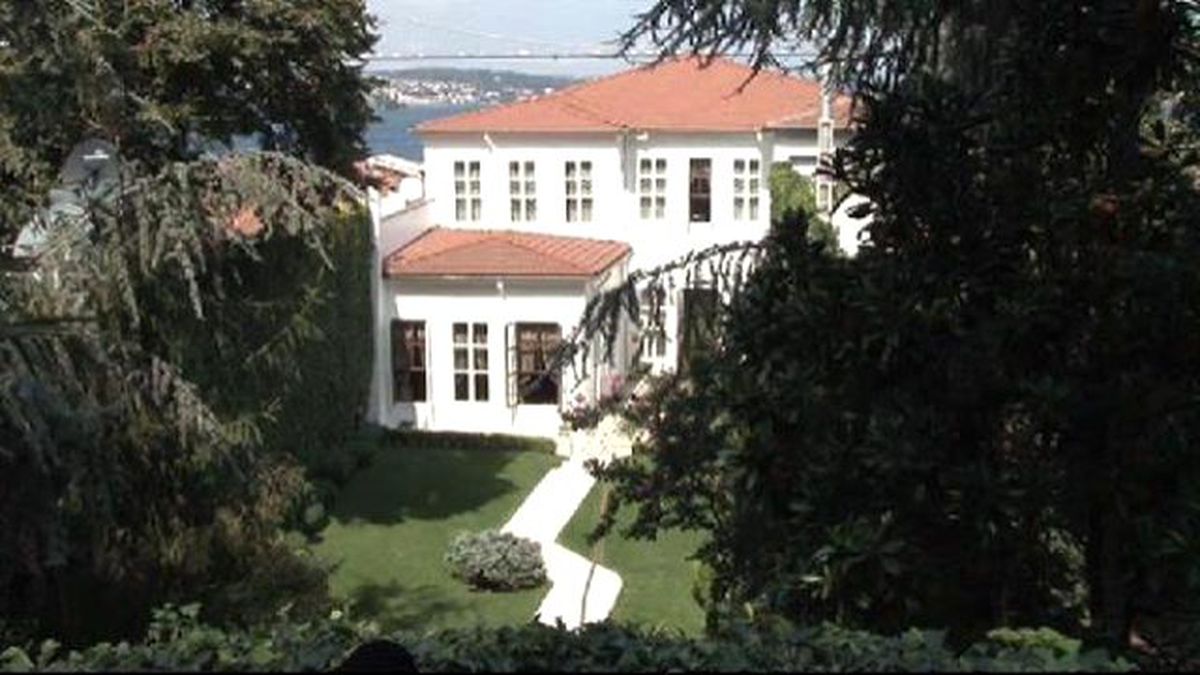 Ünlü Yalıda Yangın Alarmı