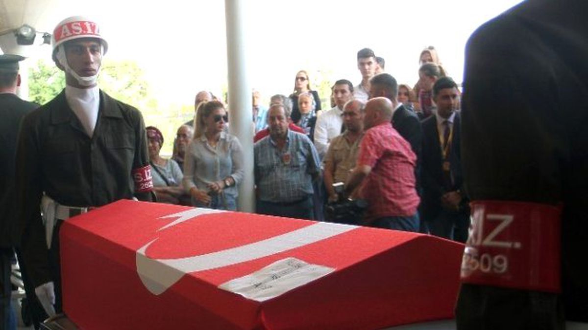Uzman Erbaş Melih Galip Ünsal Dualarla Toprağa Verildi
