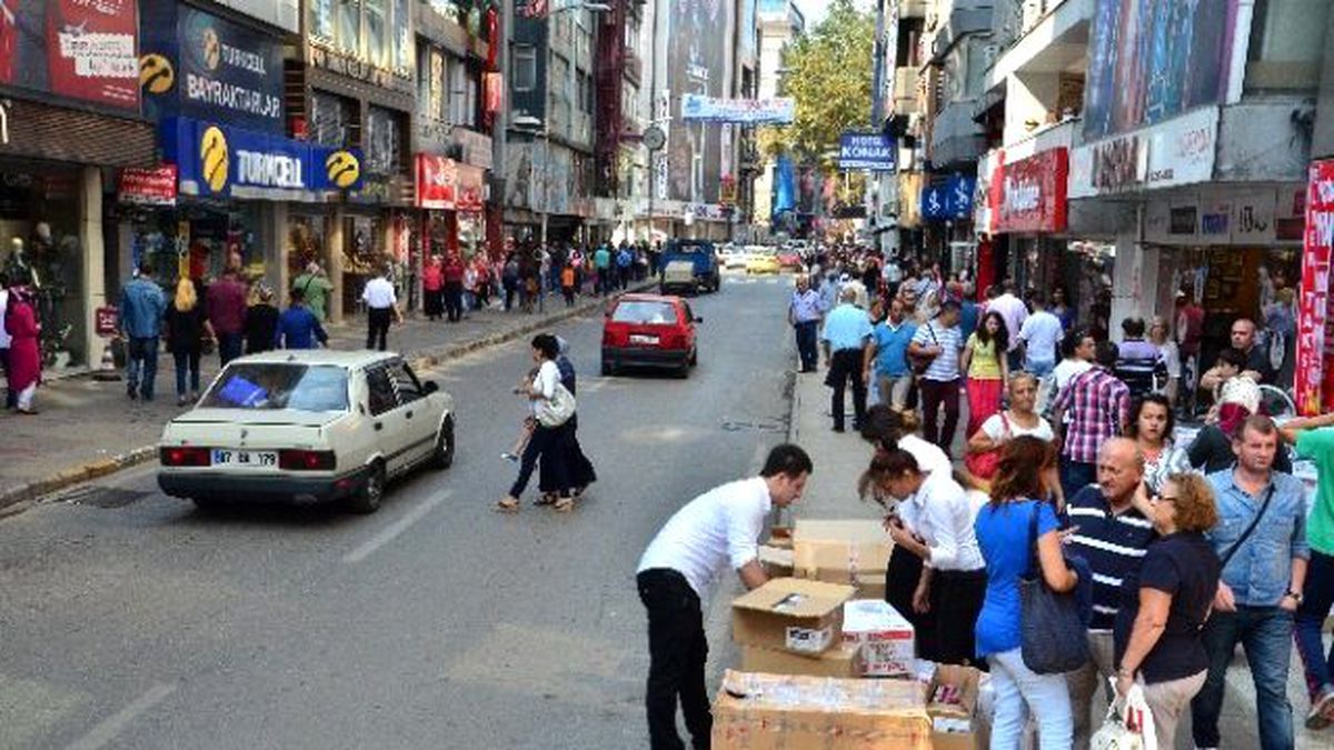 Vatandaşların Bayram Öncesi Alışveriş Telaşı