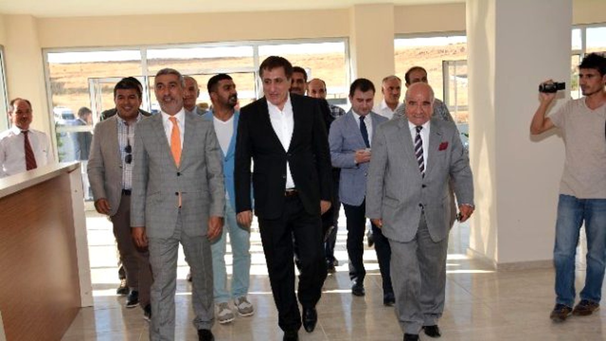 Bölgenin En Büyük Teknik Lisesi Şanlıurfa Osb\'de Açıldı