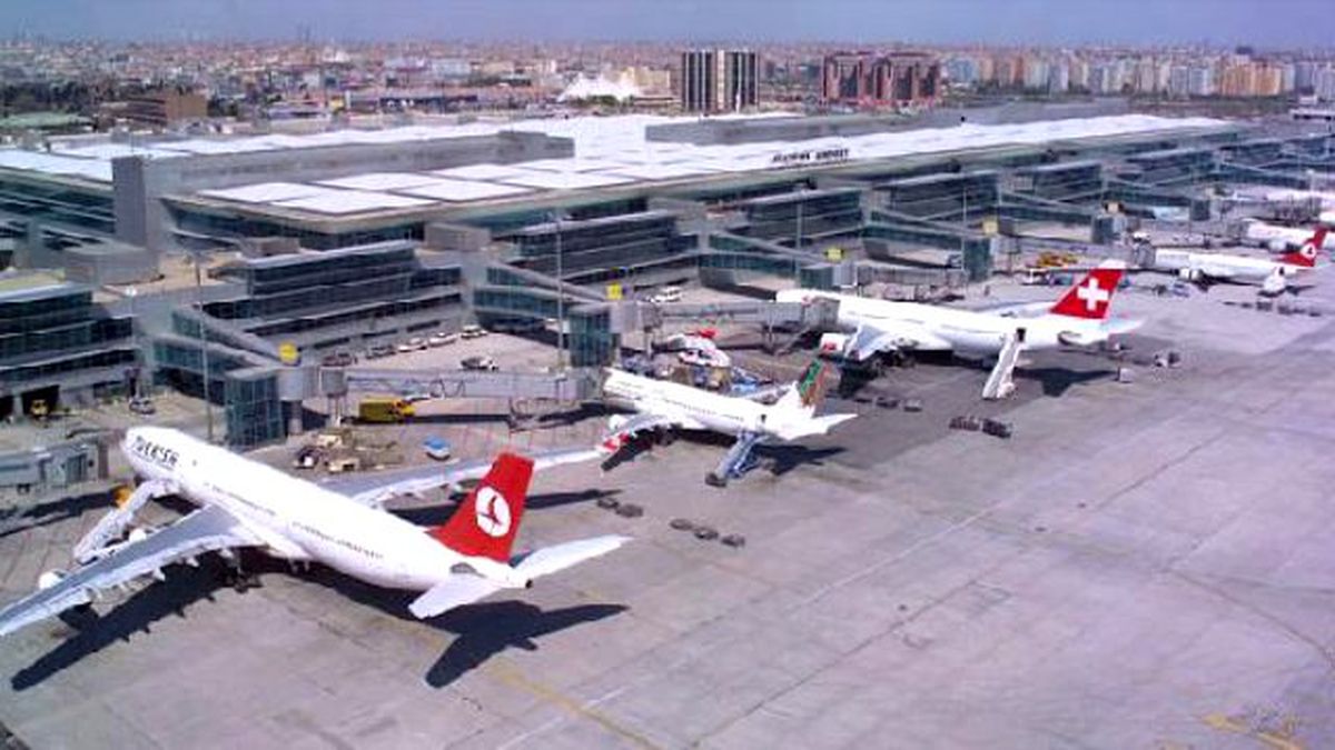 Flight İnformation Screen Gives Error At Istanbul\'s Ataturk Airport