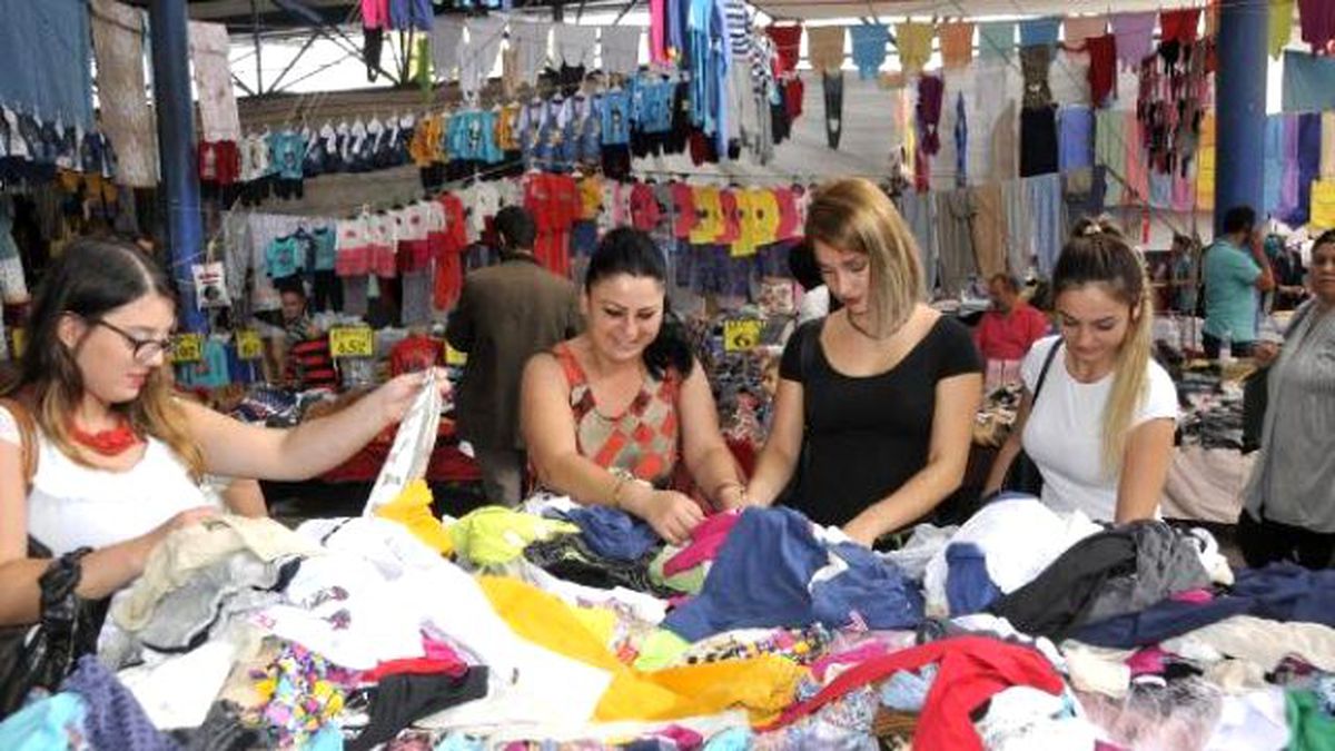 Perşembe Pazarı\'nda Bayram Hareketliliği