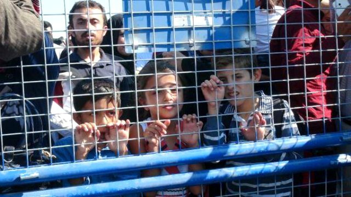 Syrians İn Turkey Flock To Home Country For Muslim Feast