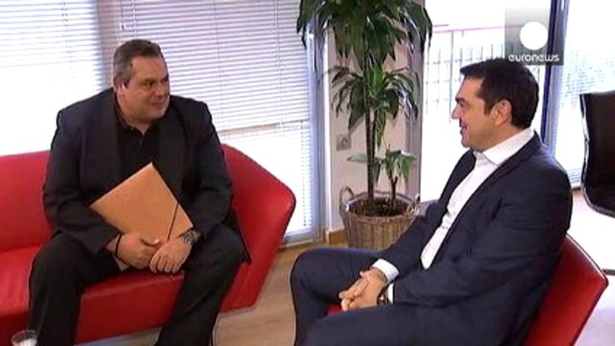 Yunan Toplumu Artık Eski Siyasal Sistemden Uzaklaşmak İstiyor"