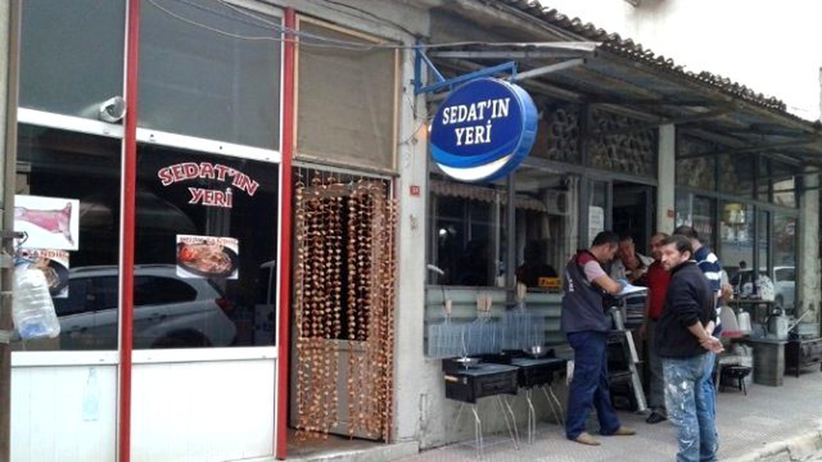 Alkollü Mekana Giren Hırsız Umduğunu Bulamadı