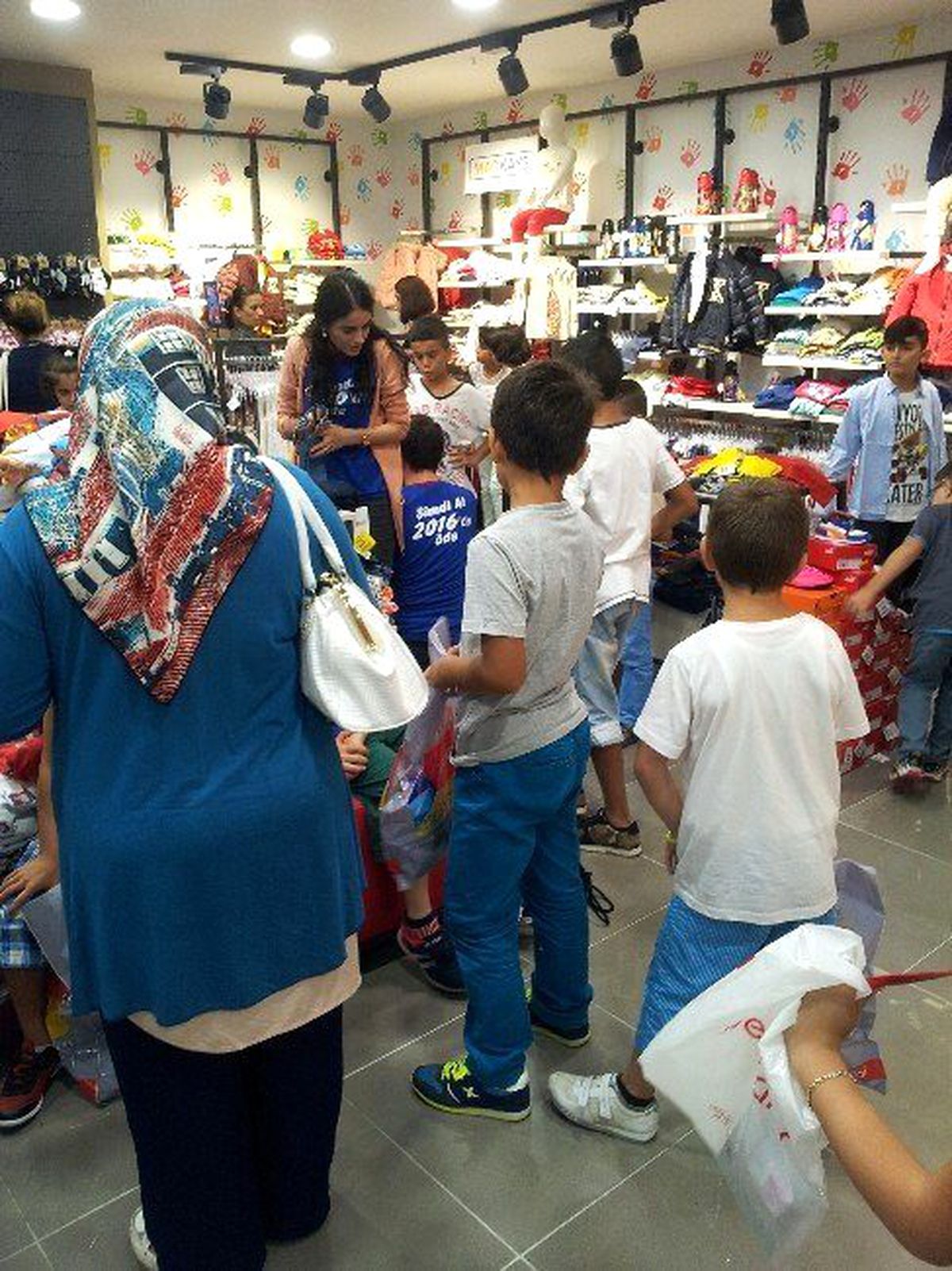 Asaş Grup Çalışanlarından Çocuklara Bayram Hediyesi