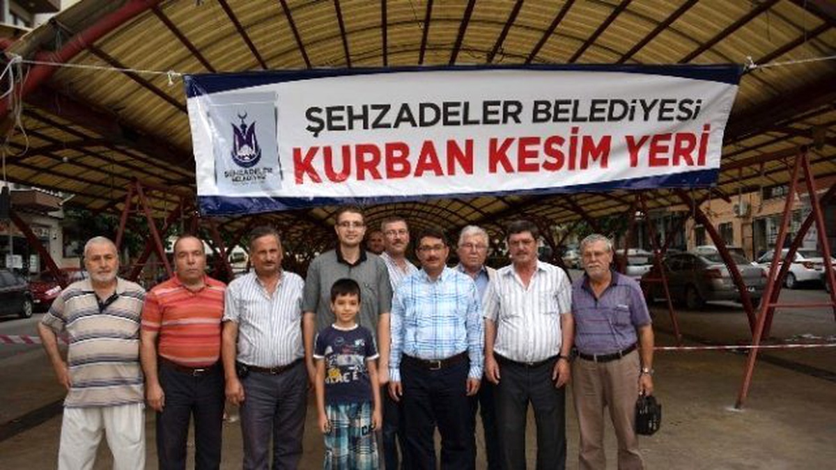 Başkan Çelik Kurban Kesim Yerlerini İnceleedi