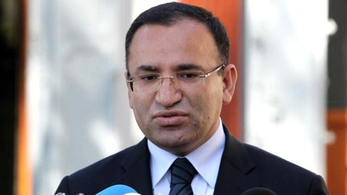 YSK, AK Parti\'nin Seçim Şarkısını Yasakladı
