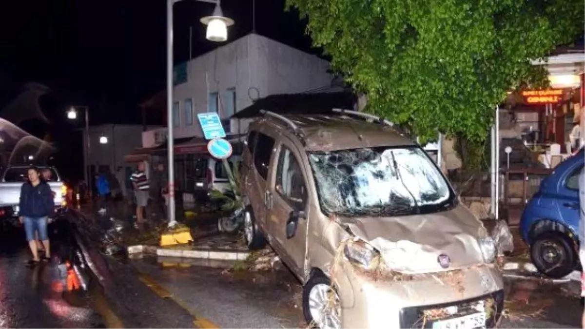 Bodrum\'da Sağanak Yağmur Su Baskınlarına Neden Oldu (3)