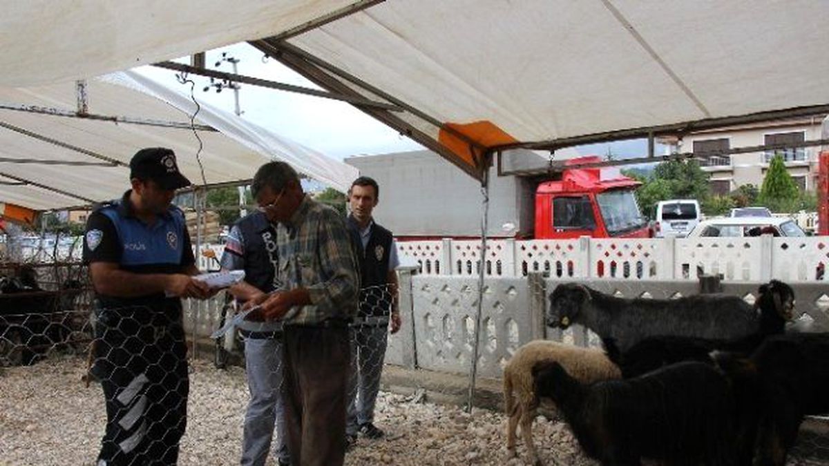 Bucak\'ta Sahte Paraya Karşı Broşür