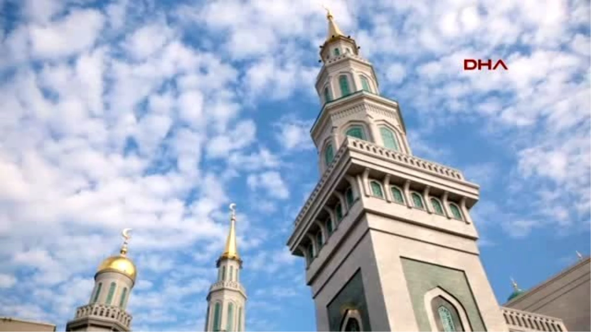 Erdoğan, Moskova\'da 111 Yıllık Caminin Açılışını Yaptı