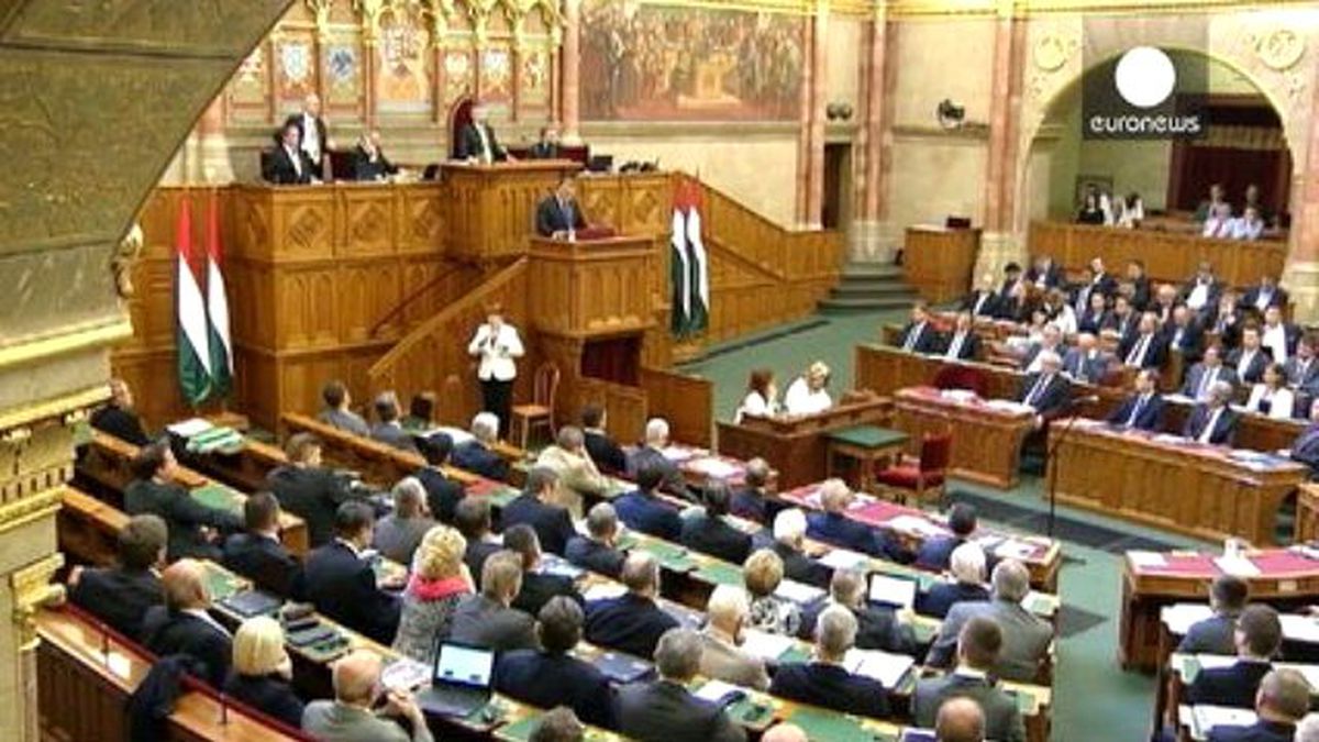 Göçmen Karşıtı Macar Başbakan\'a Halkından Tam Destek