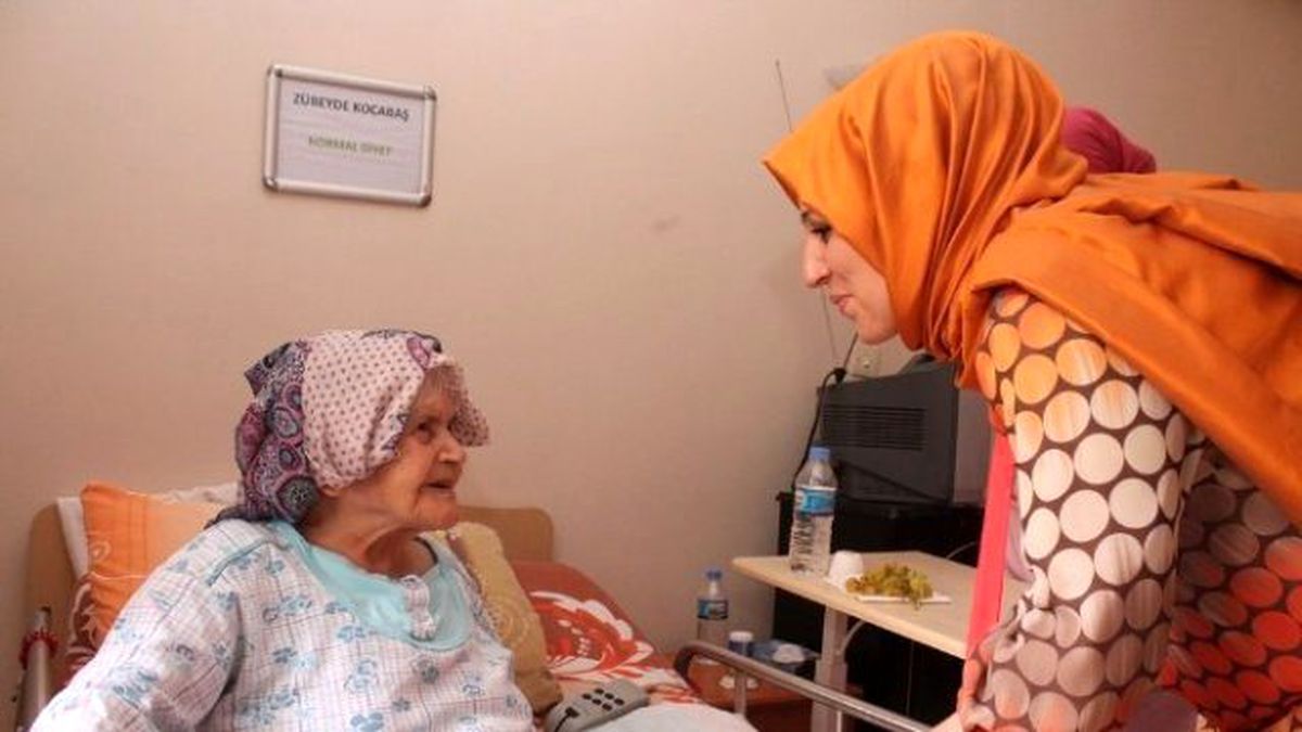 Huzurevinde Erken Bayram Sevinci