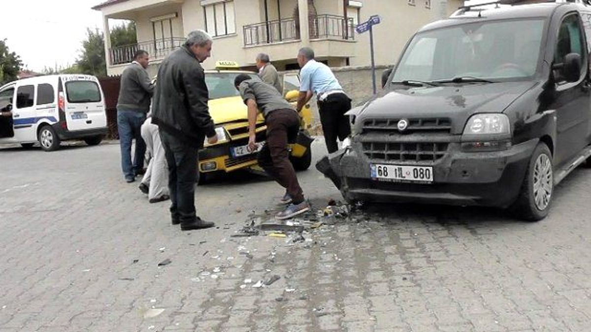 Kulu\'da Trafik Kazası: 1 Yaralı