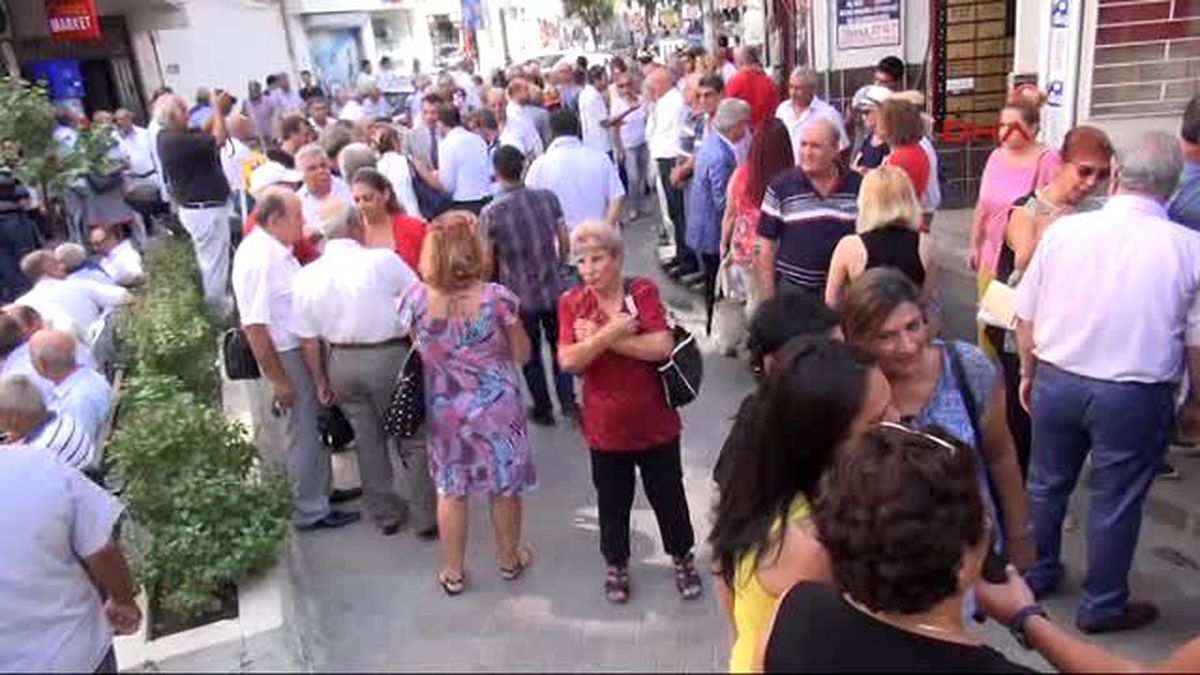 Mersin - CHP\'li Sağlar: Mutlu Bir Bayrama Ulaşmamışsak, Nedeni Erdoğan ve Bahçeli\'dir