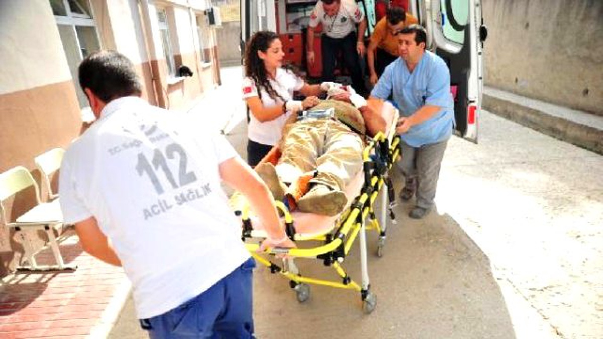 Sondaj Sırasında Basınçtan Metal Boru Patladı: 1\'i Ağır 2 Yaralı