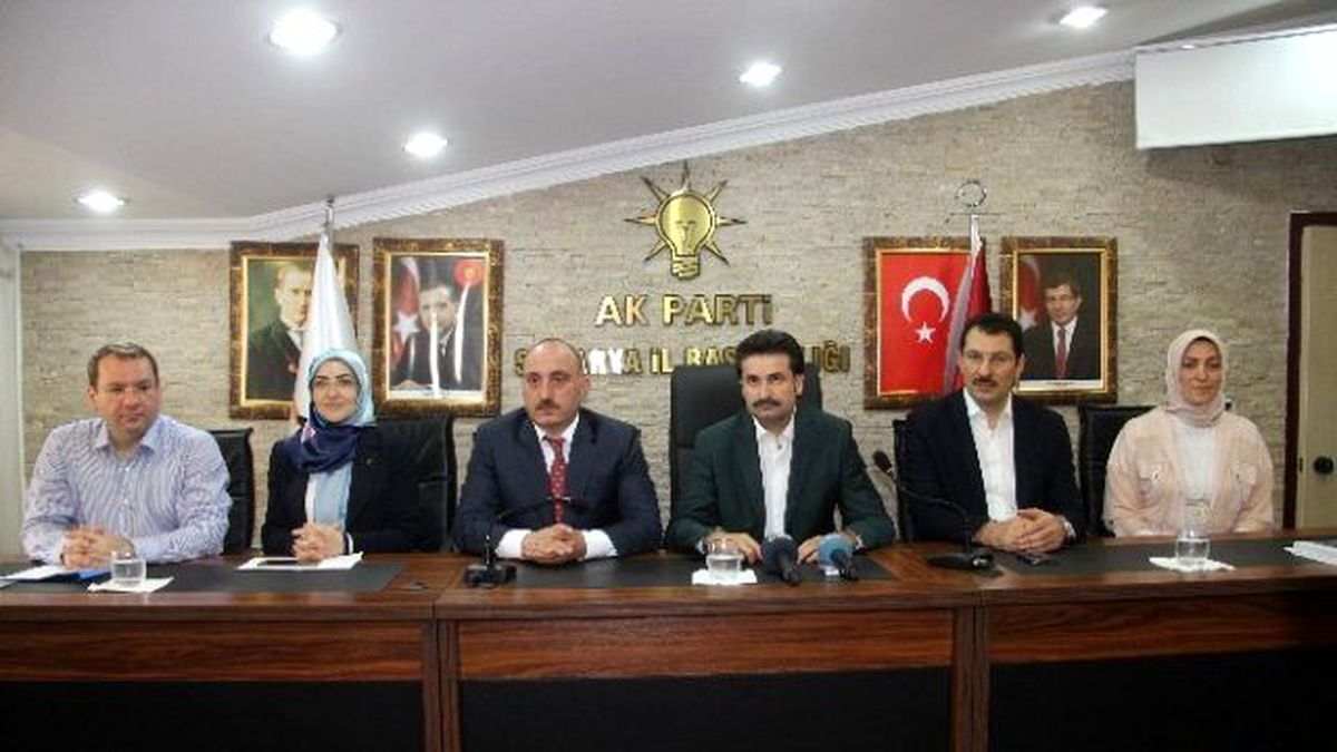 Üstün\'den Sakarya\'da Siyasi Partilere Ortak Çağrı