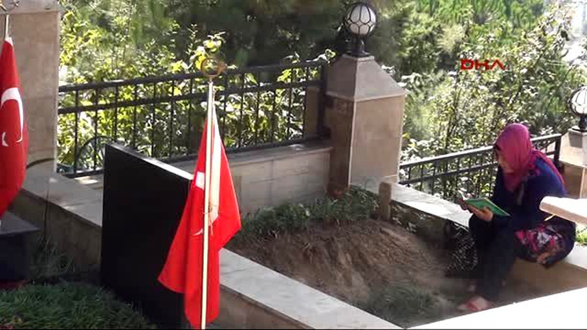 Zonguldak\'ta Arife Günü Mezarlıklar Doldu