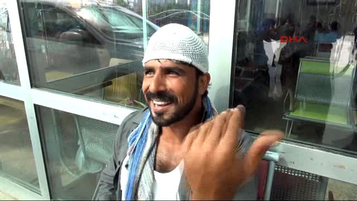 Acemi Kasabın Kafasına Mermer Düştü! Yine Kurban Kesecek