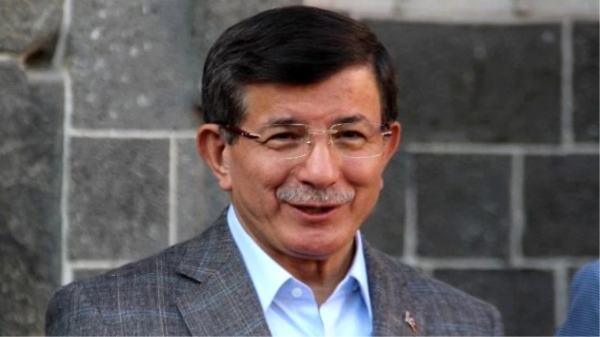 Başbakan Davutoğlu Diyarbakır\'da