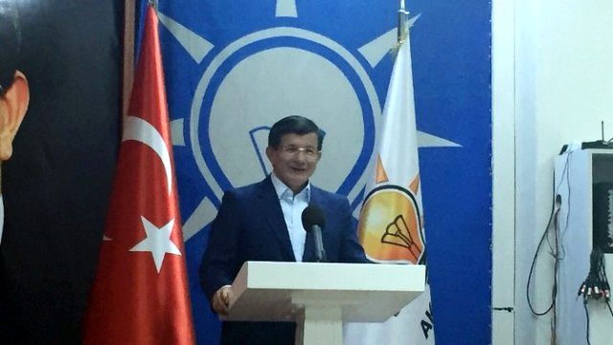 Başbakan Davutoğlu Diyarbakır\'da