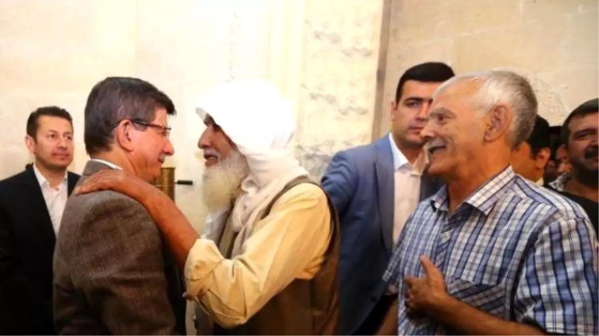 Başbakan Davutoğlu: Diyarbekir\'den Feyz Almaya, Ders Almaya Geliyoruz