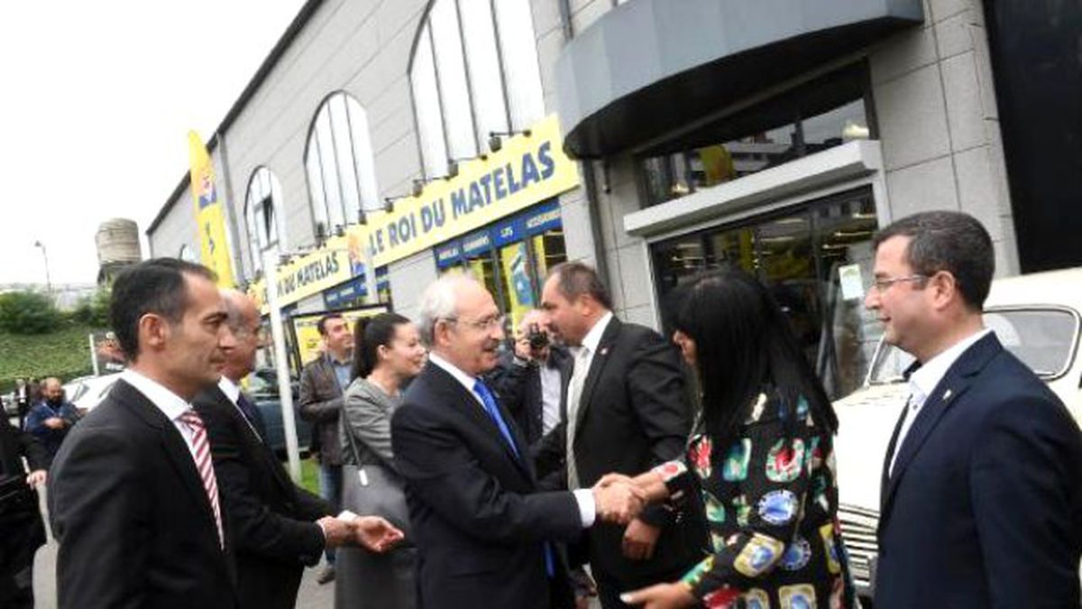 Kılıçdaroğlu, Brüksel\'de Yaşayan Türk Vatandaşlarıyla Buluştu