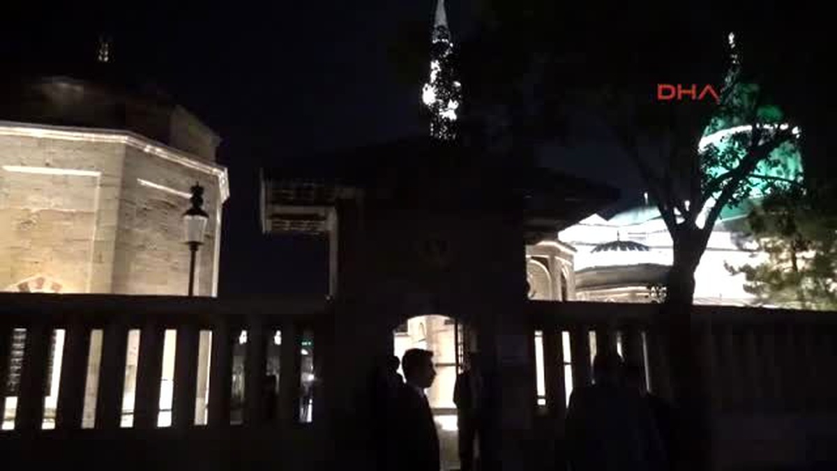 Konya - Başbakan Mevlana Müzesini Ziyaret Etti