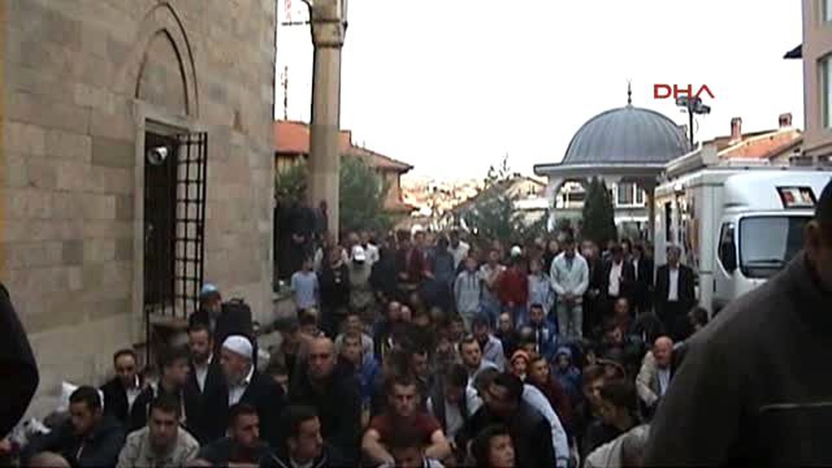 Kosova?da Kurban Bayramı Coşkusu